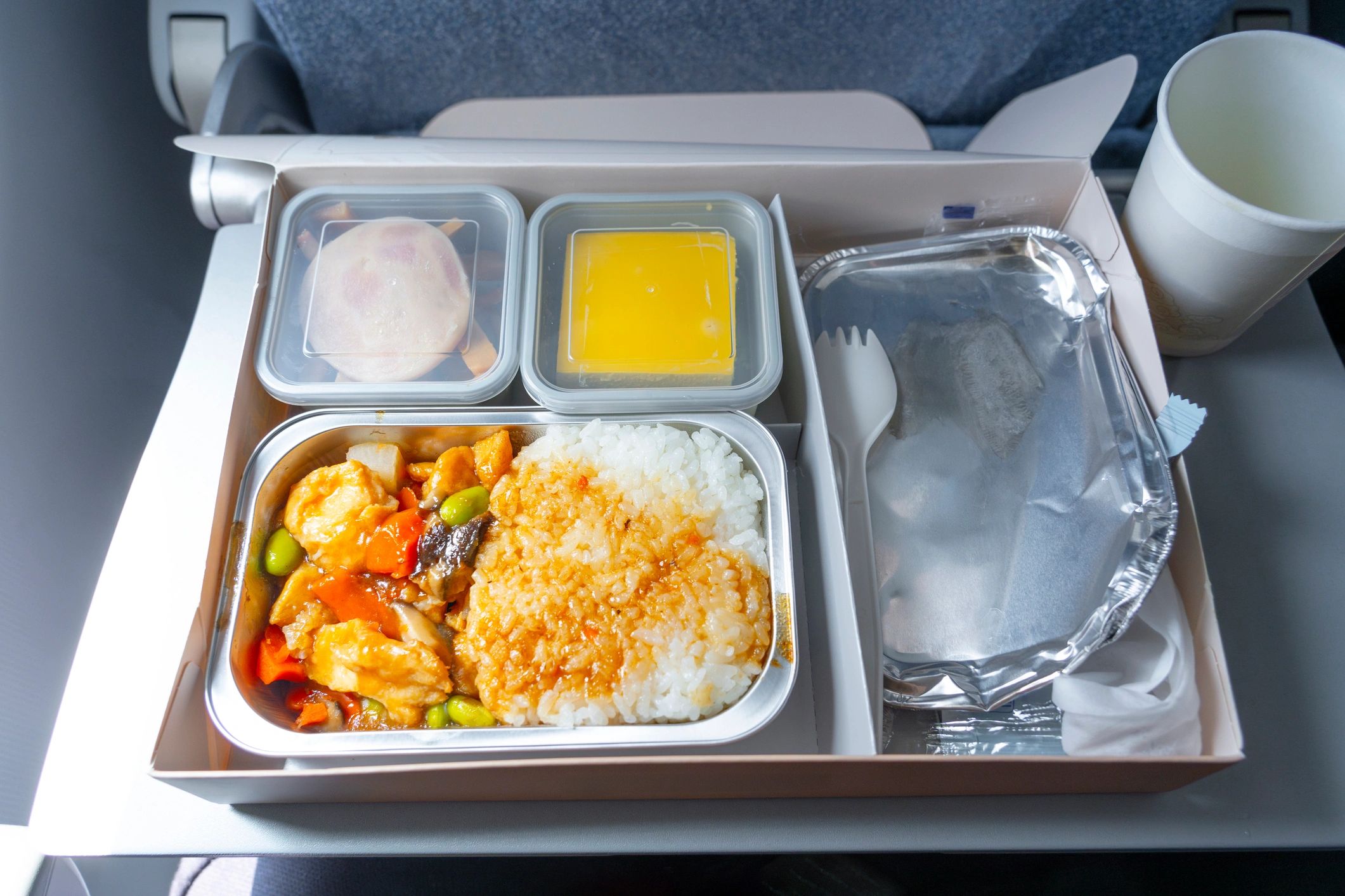 Airline meal setup demonstrating inflight food presentation